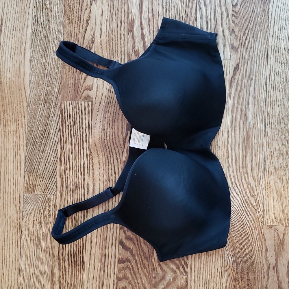 (40D) Dèesse Lingerie Classic Black Bra Minimalistic Intimates Everyday Comfort